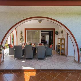 4 Bedroom Villa with Pool and Annex near Porec, Sleeps 8